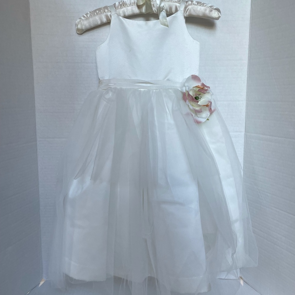 US ANGELS Satin Ivory Flower Girl Dress Size 5